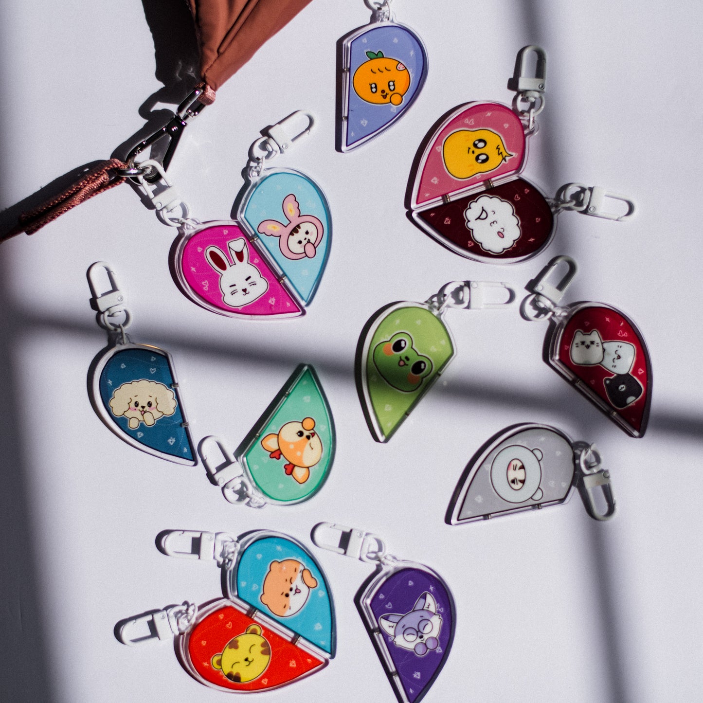 ⟡ LEFT SIDE ⟡ HEARTSYNC Magnetic Heart Keychain