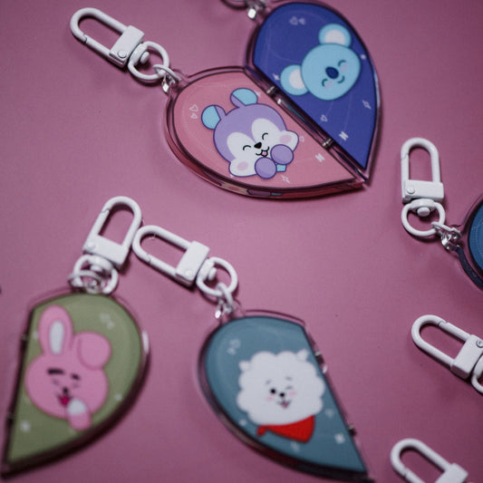 ⟡ Pre-Order ⟡ BT21 Magnetic Heart Keychain