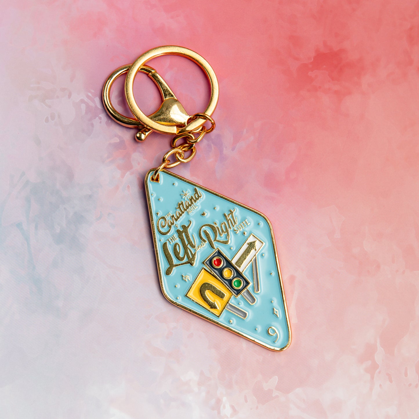 The Left and Right Suite ⟡ Welcome to The Caratland Hotel